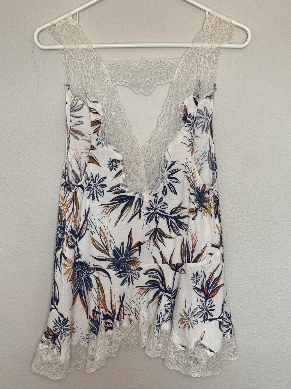 Free People Intimately Lace-Trim Floral Print Tank Top - White XS - Picture 2 of 4